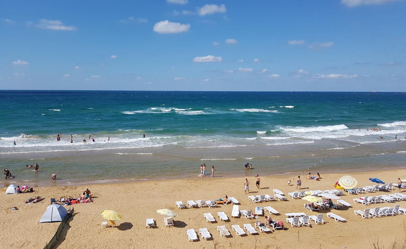 Kilyos Burc Beach sörf alanı