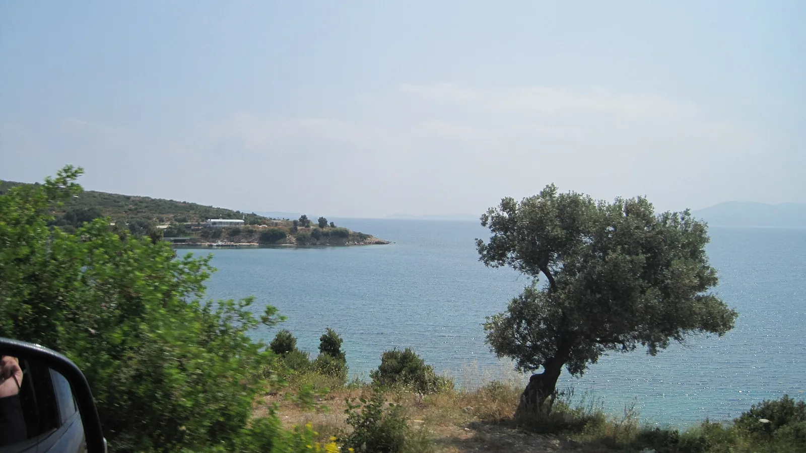 Balıklıova köyünde kıyı şeridi ve yerleşim dokusu