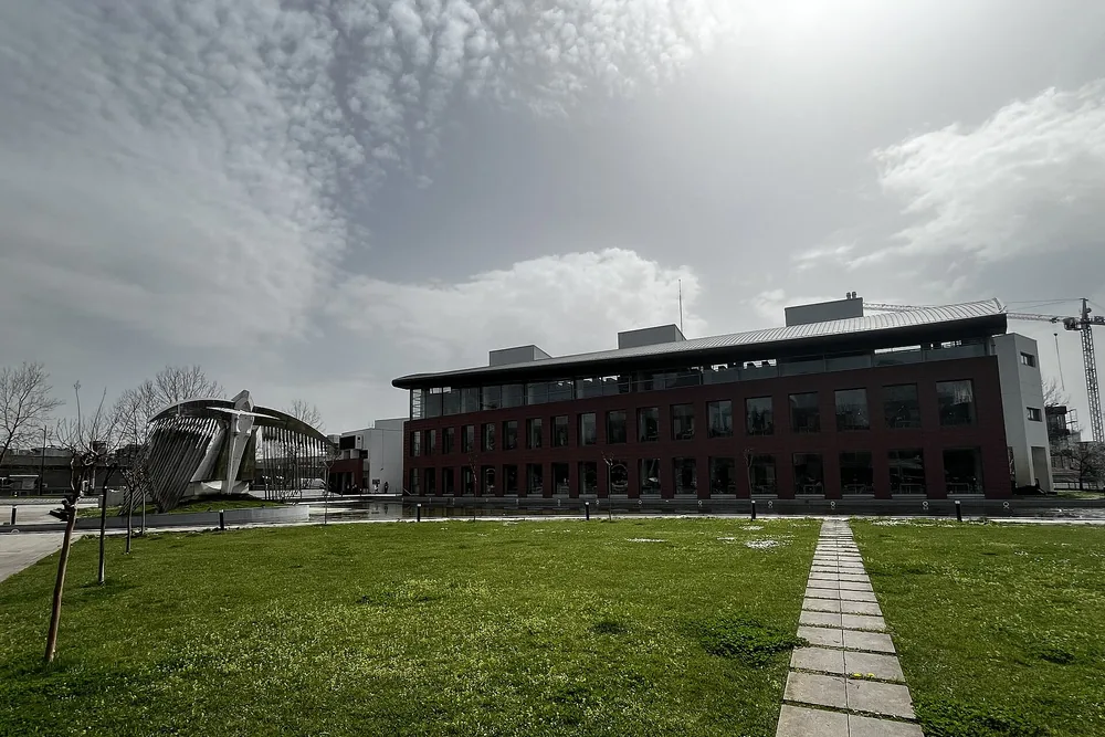 İTÜ Ayazağa Kampüsü'nde Mustafa İnan Kütüphanesi