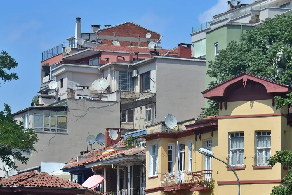 Kuzguncuk'ta renkli ahşap evler