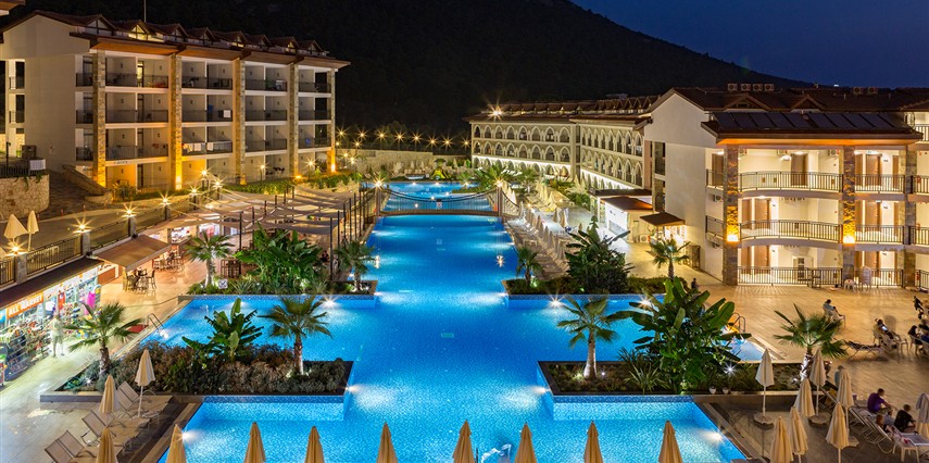 Ramada Resort by Wyndham Akbuk