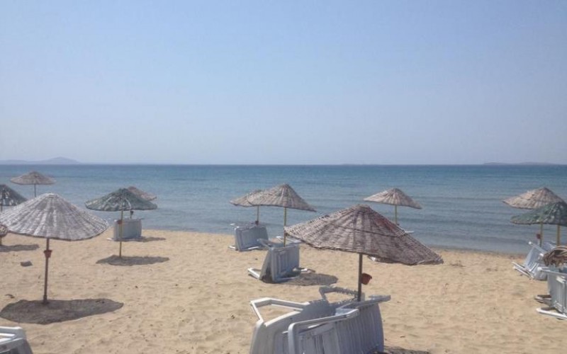 Arnavutköy Yeniköy Sahili balıkçı limanı